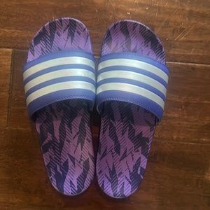 Adidas Adilette Unisex Slide- like new